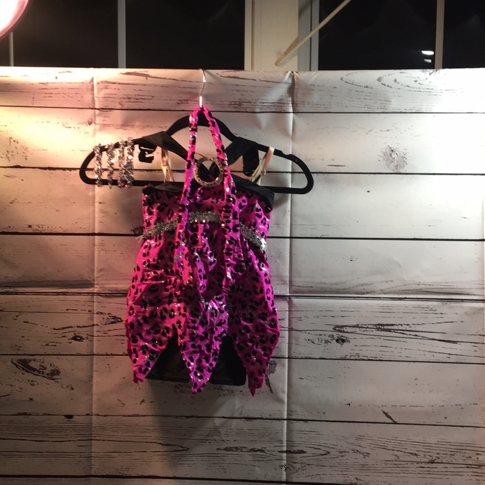 Girl’s Jazz Dance Costume!